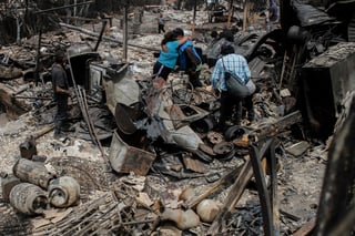 Muertos por incendios en Chile superan el centenar