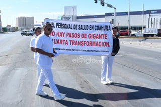 Personal de salud se manifiesta en Torreón