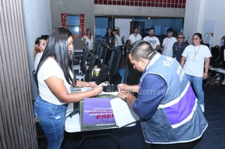 Arriban primeros paquetes electorales al IEC Torreón