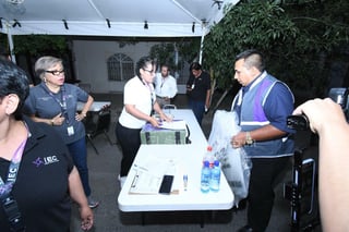 Arriban primeros paquetes electorales al IEC Torreón