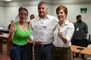 Recibe Román Alberto Cepeda constancia como alcalde electo de Torreón