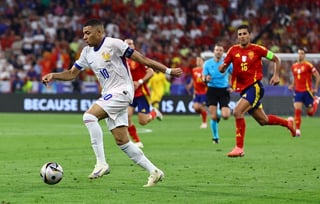 España pasa a final de la Eurocopa tras vencer a Francia