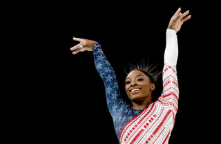 Simone Biles lleva a Estados Unidos al oro en gimnasia