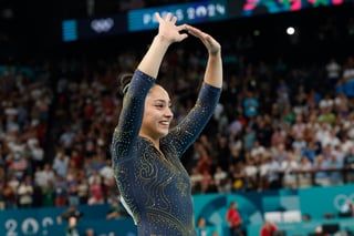 Simone Biles lleva a Estados Unidos al oro en gimnasia