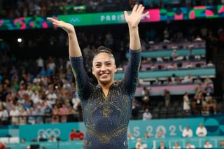 Simone Biles lleva a Estados Unidos al oro en gimnasia