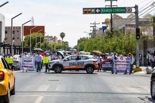 Con bloqueo en Torreón protestan contra la reforma judicial