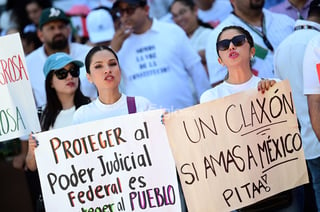 Siguen protestas por reforma judicial en Torreón, llevan bloqueo a Colón y Escobedo