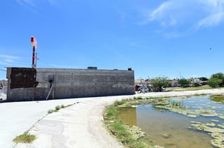 Vecinos denuncian construcción de tienda en zona destinada a áreas verdes