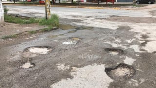 Aumentan baches en calles de Torreón