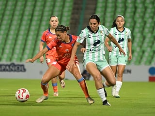 Los postes y las atajadas de ambas guardametas, impidieron que las Guerreras y Cañoneras se hicieran daño anoche, al concluir la jornada 15 del Torneo Apertura 2024 de la Liga MX Femenil, sellando un amargo empate 0-0 para ambos conjuntos.