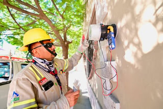 La Comisión Federal de Electricidad (CFE) arrancó con un nuevo operativo de verificación de consumo de luz en domicilios, en esta ocasión, en la colonia Villa Jardín, en el municipio de Lerdo.