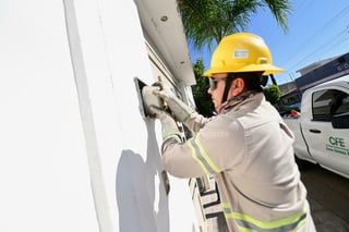 La Comisión Federal de Electricidad (CFE) arrancó con un nuevo operativo de verificación de consumo de luz en domicilios, en esta ocasión, en la colonia Villa Jardín, en el municipio de Lerdo.