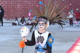 Con altares y festivales, escuelas laguneras celebran el Día de Muertos