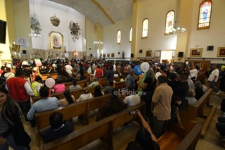 Peregrinación por la Virgen de Guadalupe en Día del Ferrocarrilero