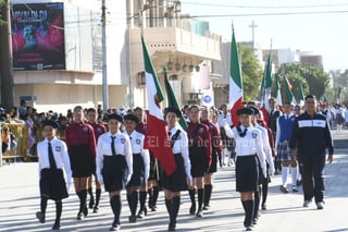 Desfile cívico militar por el 114 aniversario de la Revolución Mexicana