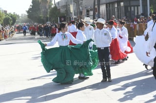 Desfile cívico militar por el 114 aniversario de la Revolución Mexicana