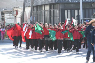 Desfile cívico militar por el 114 aniversario de la Revolución Mexicana