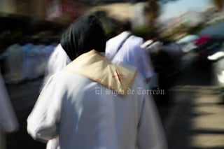 Como cada primer martes de diciembre, la Diócesis de Torreón realizó su tradicional peregrinación hacia la Catedral de la Virgen de Guadalupe, un evento que congrega a fieles de toda La Laguna.