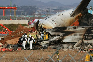 Fatal accidente aéreo cobra decenas de vidas en Corea del Sur