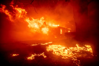 Incendios asolan Los Ángeles, California; dejan muertes y miles de evacuados