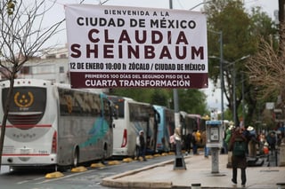 Este domingo, la presidenta Claudia Sheinbaum ofrece el informe de sus primeros 100 días al frente del gobierno de México.

En el periodo han sido aprobadas numerosas reformas constitucionales, incluyendo la reforma al Poder Judicial, donde ahora ministros, magistrados y jueces serán electos a través de un votación.

Además, Sheinbaum lanzó nuevos programas sociales dirigidos a las mujeres, aparte de iniciar la construcción de nuevas vías férreas sobre todo en el centro y norte de México.