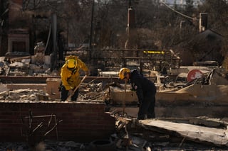 Un nuevo incendio fue declarado anoche en el condado de Ventura, colindante a Los Ángeles, en medio de una alerta por fuertes vientos que amenaza con empeorar el estado de las llamas a una semana desde su inicio.