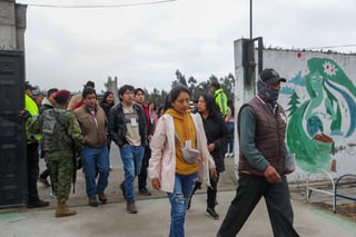 Inicia la votación en jornada electoral de Ecuador