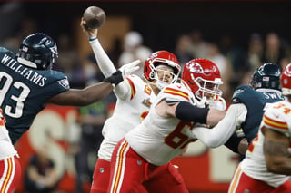 La edición del Super Bowl 59 se llevó a cabo este domingo 9 de febrero, partido donde solamente se presentó un equipo y fueron nada más ni nada menos que los Eagles de Filadelfia, conjunto que le negó el tricampeonato a Patrick Mahomes y a unos Chiefs que mostraron más deficiencias que virtudes en el magno evento de la NFL.