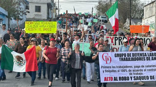 Trabajadores de AHMSA exigen pago de 40 quincenas en marcha y manifestación