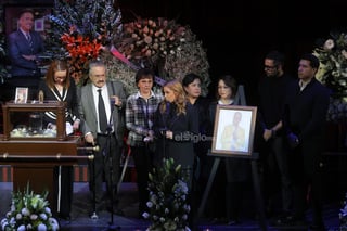 EUM20250221ESP31.JPG 
CIUDAD DE MÉXICO. Decease/Deceso-Daniel Bisogno.- 21 de febrero de 2025. Aspectos del homenaje al actor y conductor Daniel Bisogno en el Centro Cultural Teatro 2. Foto: Agencia EL UNIVERSAL/Gabriel Pano/EELG
