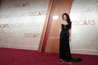 Las celebridades deslumbran en la alfombra roja de los Oscar 2025