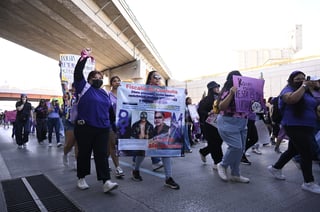 La fuerza de las mujeres se hizo presente por quinto año consecutivo, quienes “tomaron” las calles de la Comarca Lagunera con la marcha conmemorativa del Día Internacional de la Mujer, conocida también como el 8M.