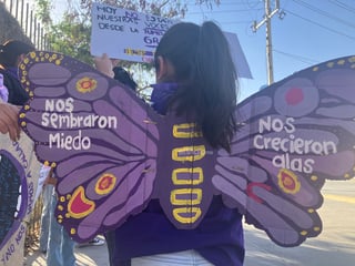 También en el municipio de Matamoros las mujeres salieron a las calles para exigir un alto a la violencia en todas sus formas y para recordar a esas víctimas de feminicidio de esta ciudad desde los más recientes hasta los de hace décadas.