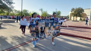 El contingente marchó por motivo del 8M en las principales calles y avenidas de Piedras Negras, su punto final fue la Presidencia Municipal, donde exigieron justicia y no violencia contra la mujer.