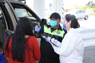 Filtros sanitarios entre Torreón y Gómez Palacio.