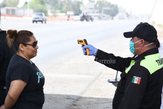 Filtros sanitarios entre Torreón y Gómez Palacio.