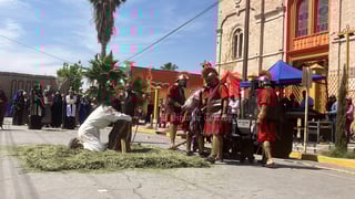 En San Pedro asisten cerca de 2 mil feligreses a Viacrucis En San Pedro asisten cerca de 2 mil feligreses a Viacrucis
