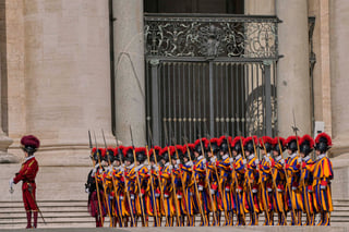 Guardia Suiza Pontificia, entre encargados de la seguridad del cónclave