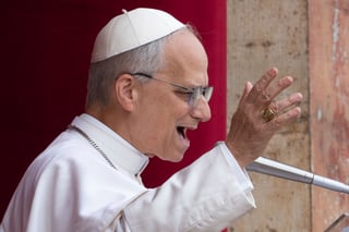 'Nunca más la guerra', clama el papa León XIV al dirigir rezo en plaza de San Pedro