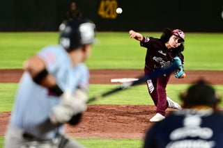 Explotó la artillería de los Rieleros de Aguascalientes con 16 imparables para doblegar anoche a los Algodoneros del Unión Laguna con pizarra de 13 carreras a 6, con lo que rescataron el último juego de la serie disputada en el Estadio de la Revolución.