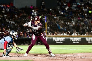 Explotó la artillería de los Rieleros de Aguascalientes con 16 imparables para doblegar anoche a los Algodoneros del Unión Laguna con pizarra de 13 carreras a 6, con lo que rescataron el último juego de la serie disputada en el Estadio de la Revolución.
