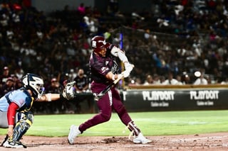Explotó la artillería de los Rieleros de Aguascalientes con 16 imparables para doblegar anoche a los Algodoneros del Unión Laguna con pizarra de 13 carreras a 6, con lo que rescataron el último juego de la serie disputada en el Estadio de la Revolución.