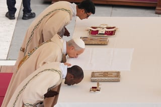 León XIV inaugura su papado con un llamamiento a la paz en el mundo y a la unidad León XIV inaugura su papado con un llamamiento a la paz en el mundo y a la unidad