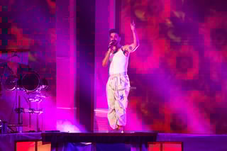 Camilo volvió a encontrarse con su tribu lagunera la noche del viernes 30 de mayo en el Coliseo Centenario, como parte de su gira Nuestro Lugar Feliz Tour