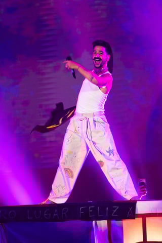Camilo volvió a encontrarse con su tribu lagunera la noche del viernes 30 de mayo en el Coliseo Centenario, como parte de su gira Nuestro Lugar Feliz Tour
