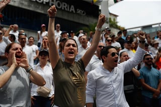 Se movilizan en Colombia tras atentado contra el senador Miguel Uribe Turbay Se movilizan en Colombia tras atentado contra el senador Miguel Uribe Turbay