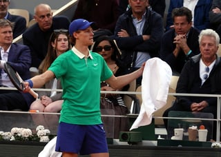 Carlos Alcaraz gana a Jannik Sinner en la final más larga de la historia de Roland Garros Carlos Alcaraz gana a Jannik Sinner en la final más larga de la historia de Roland Garros