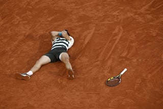 Carlos Alcaraz gana a Jannik Sinner en la final más larga de la historia de Roland Garros Carlos Alcaraz gana a Jannik Sinner en la final más larga de la historia de Roland Garros