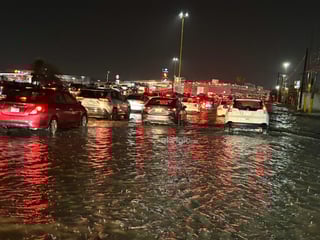 Las lluvias recientes ocasionaron inundaciones en diversas zonas de Torreón, como el Periférico Raúl López Sánchez, la Zona Industrial y colonia Senderos