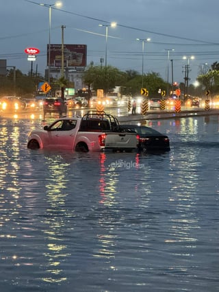 Se inundan diversas zonas de Torreón tras las lluvias
